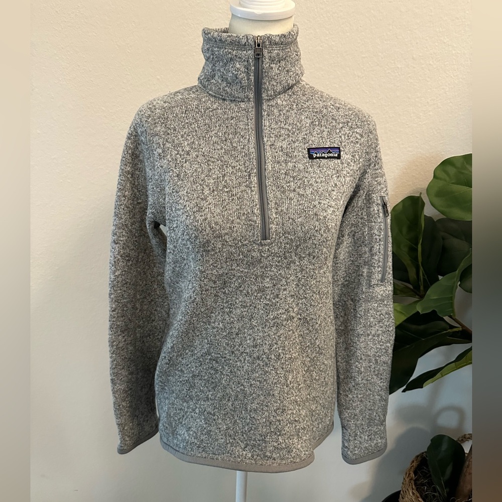 Patagonia Gray Half Zip Pull Over Women’s Small